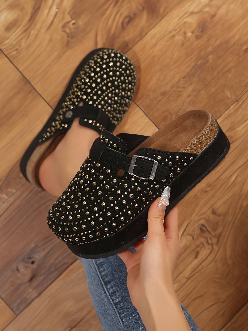 Rivet Buckle Closed Toe Platform Slippers