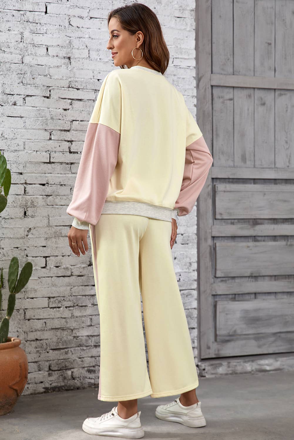 2pcs Color Block Pullover Loose Pant Set