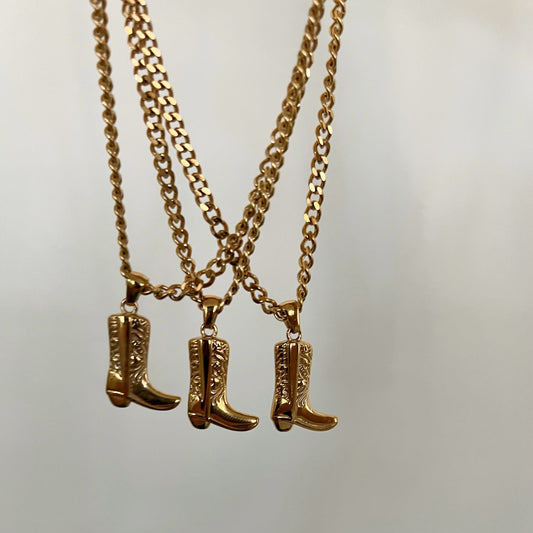 ChanSutt Pearl COWGIRL BOOT NECKLACE
