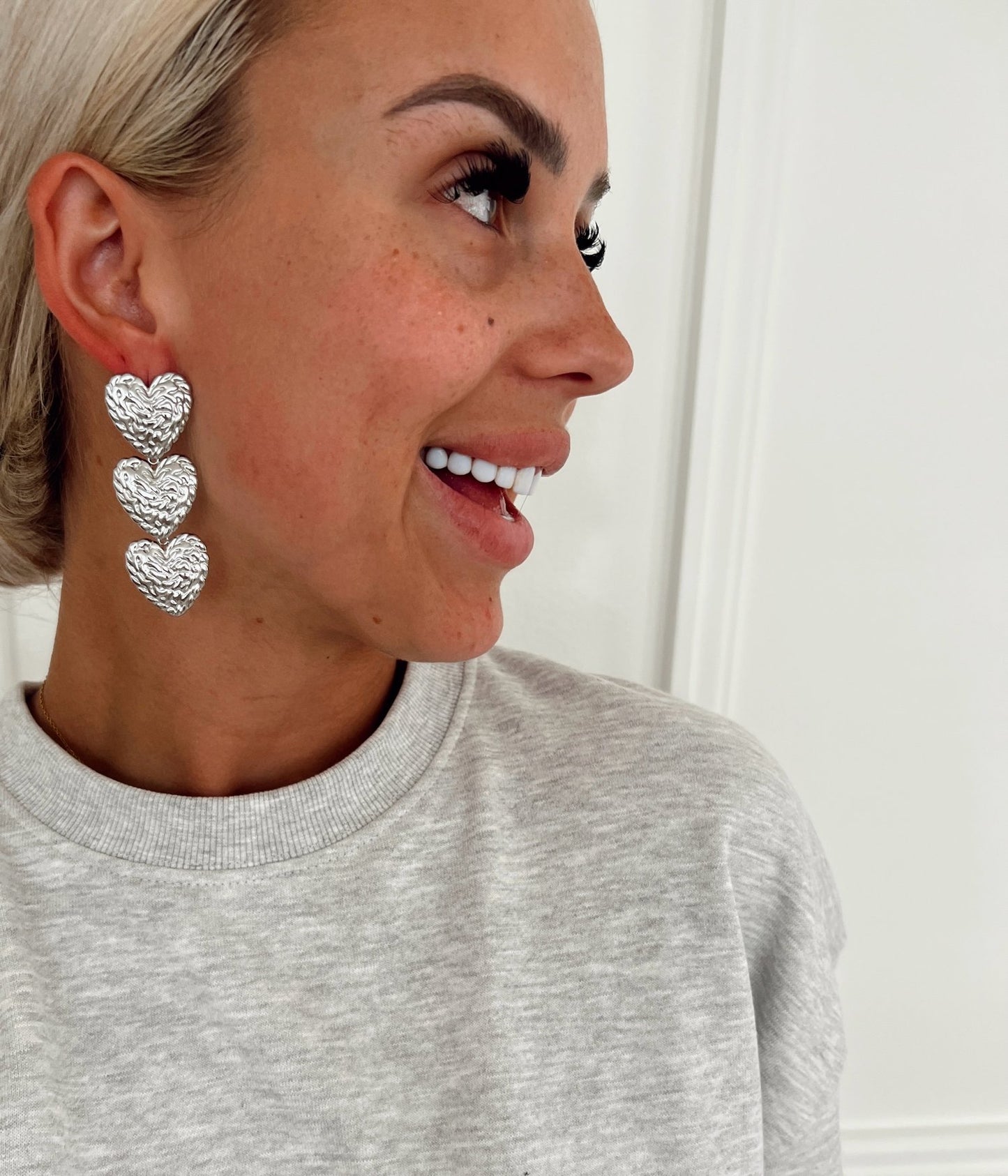 ChanSutt Pearl TRIPLE HEART EARRINGS