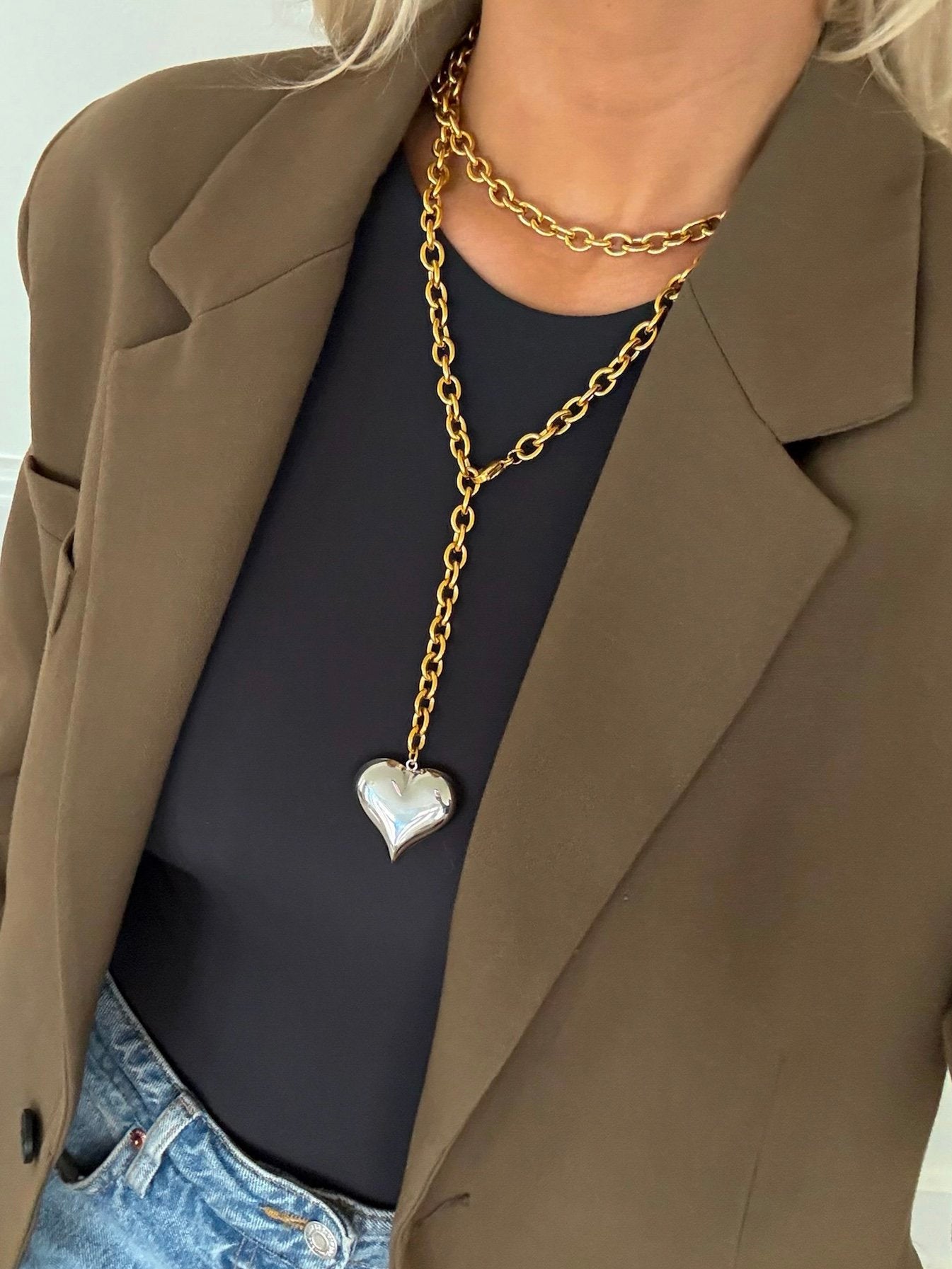 ChanSutt Pearl TWO TONED HEART NECKLACE