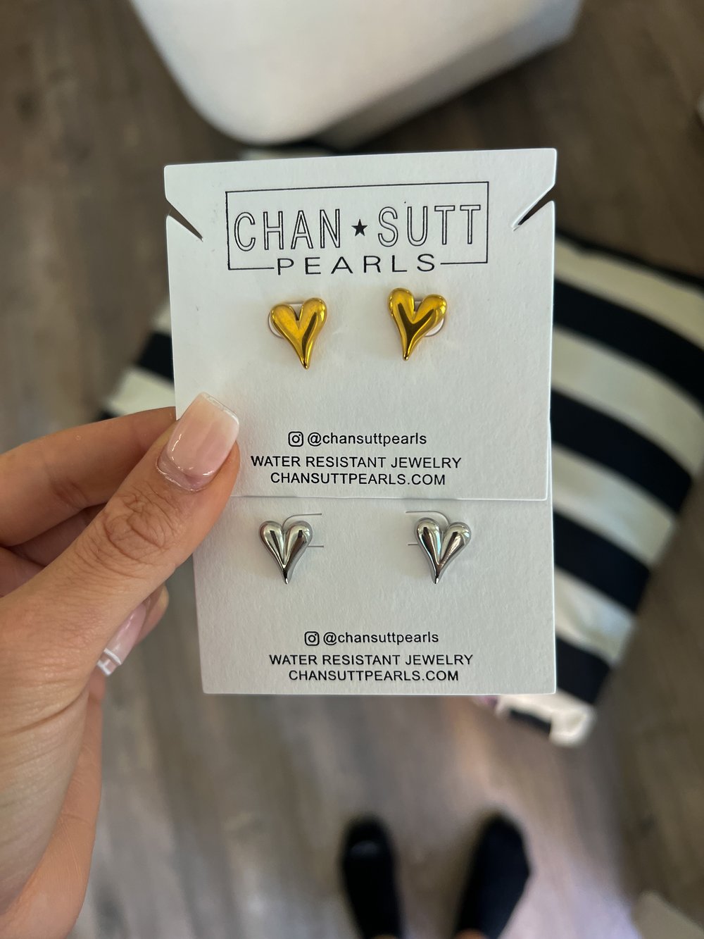 HEART STUDS